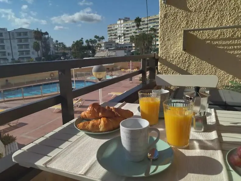 Pool View Accommodation In Playa Del Ingles Maspalomas